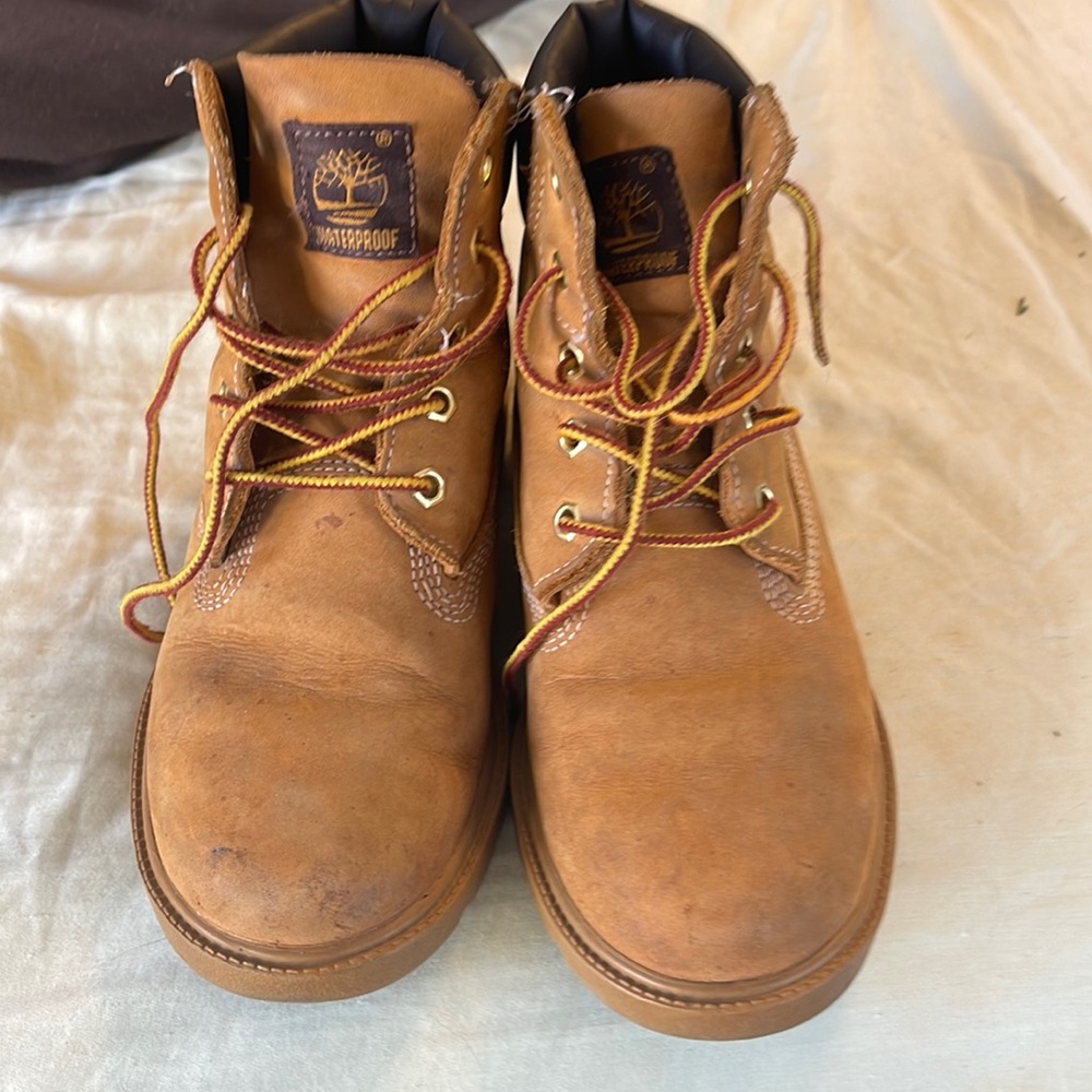 Timberland Women's hiking boots - Picture 2 of 3